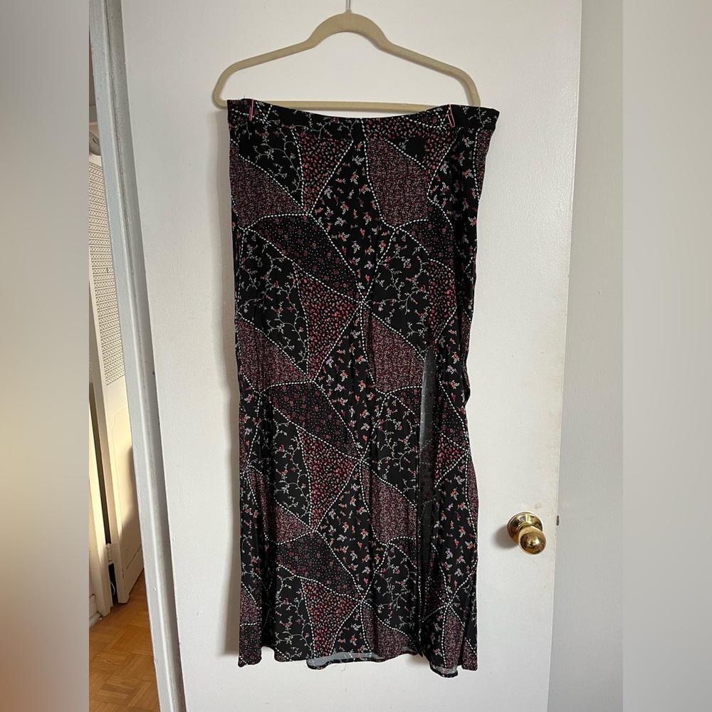 Forever 21 Size 2X Maxi Whimsigoth/Boho skirt
